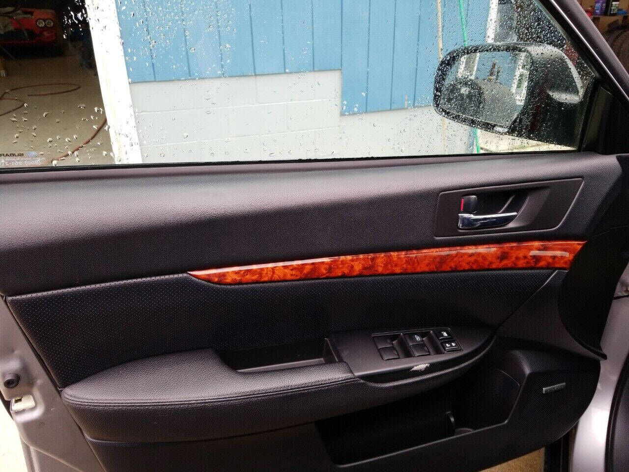 2010 SUBARU Outback