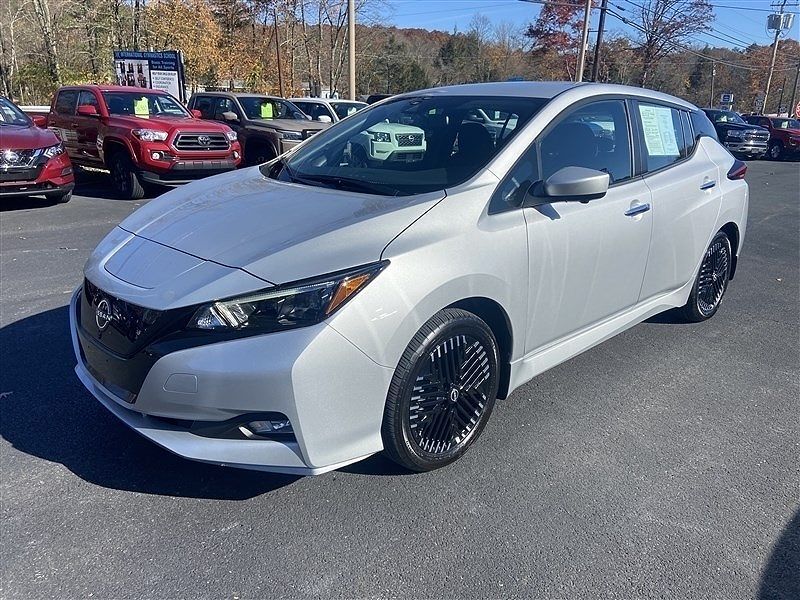 2023 NISSAN Leaf