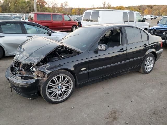 BMW 323i