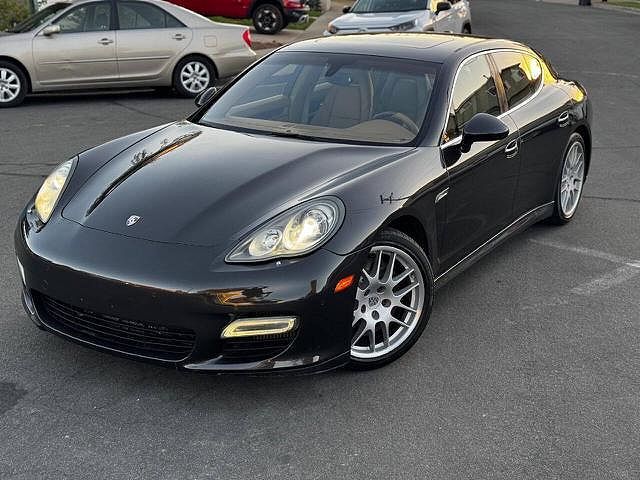2010 PORSCHE Panamera