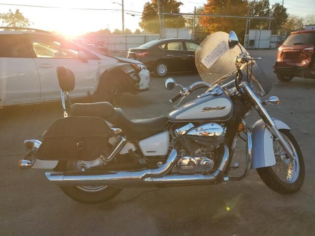 Honda VT750 (Shadow Aero)