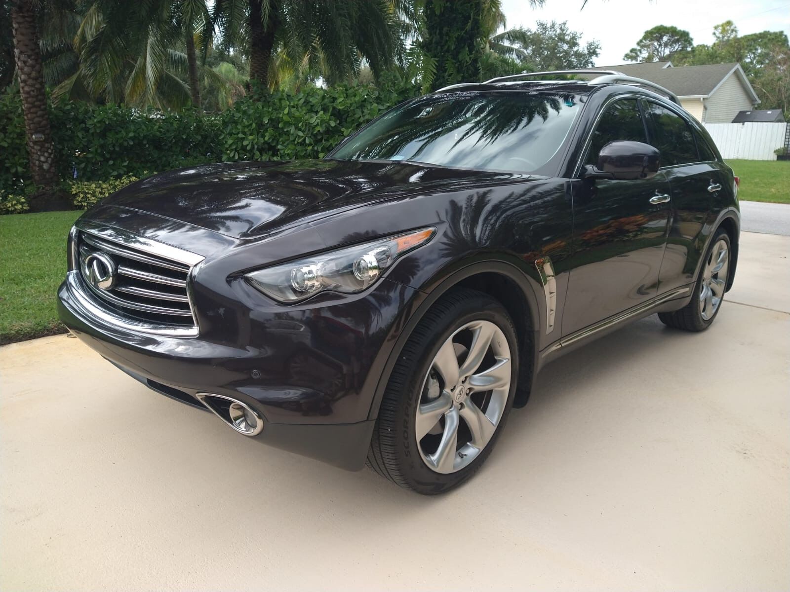 Infiniti FX50