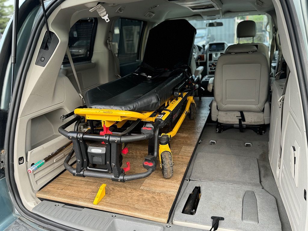 2008 CHRYSLER Town and Country