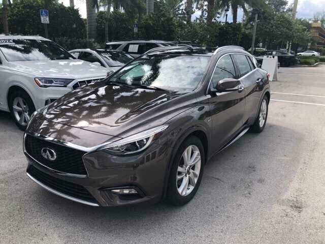 Infiniti QX30