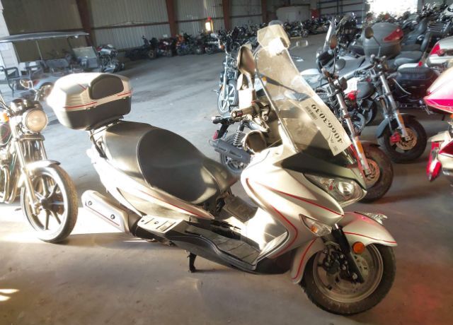 Suzuki UH200L
