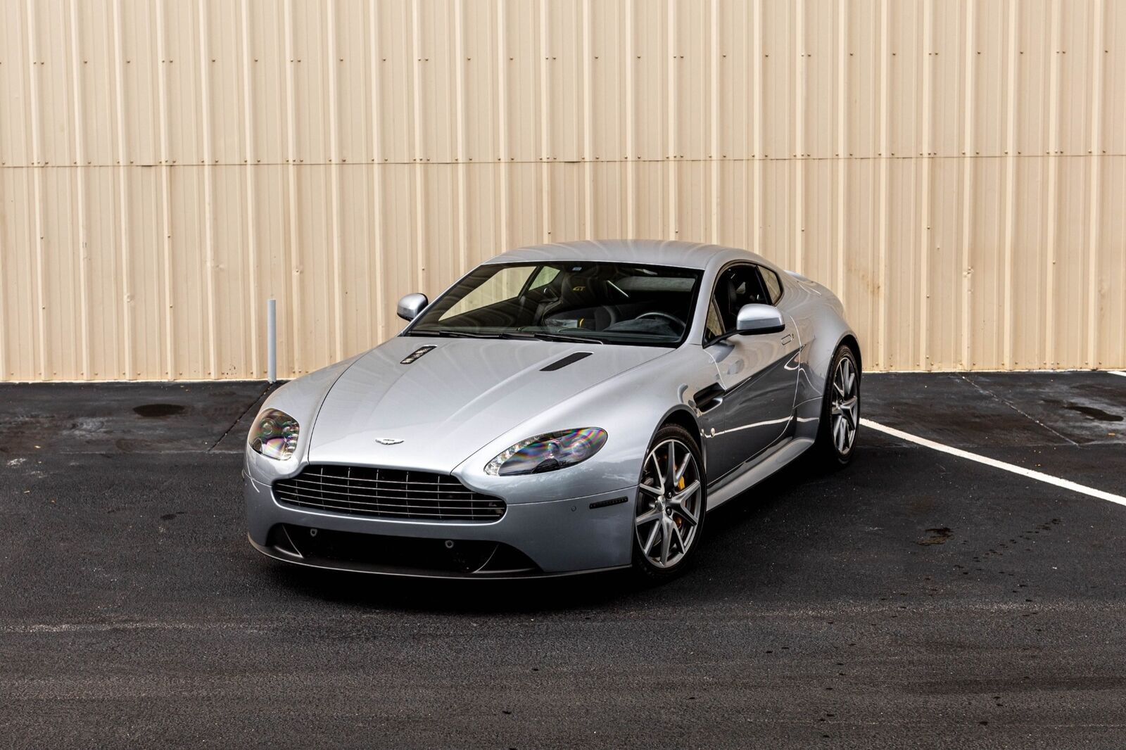 Aston Martin V8 Vantage