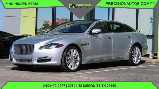Jaguar XJ