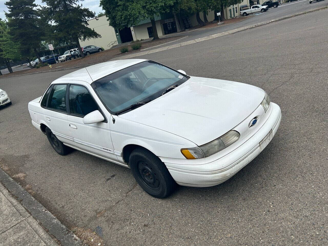 Ford Taurus
