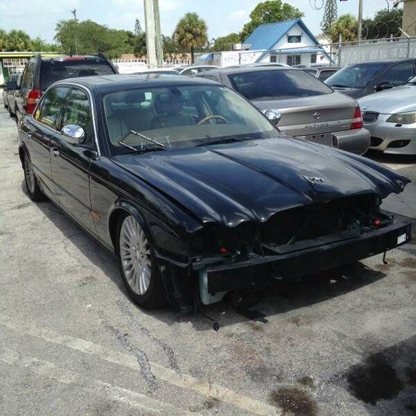 2005 JAGUAR XJ