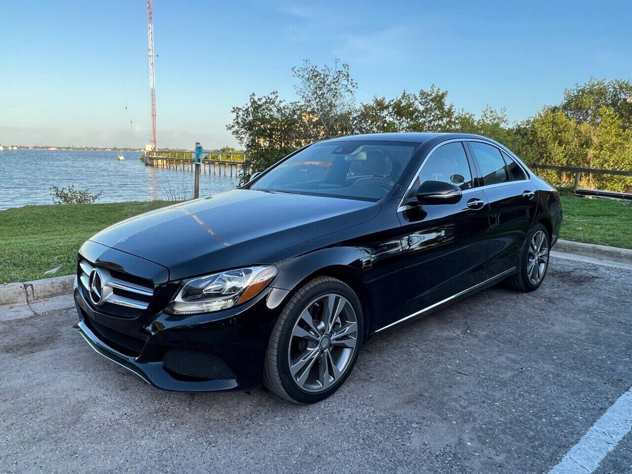2016 MERCEDES-BENZ C-Class