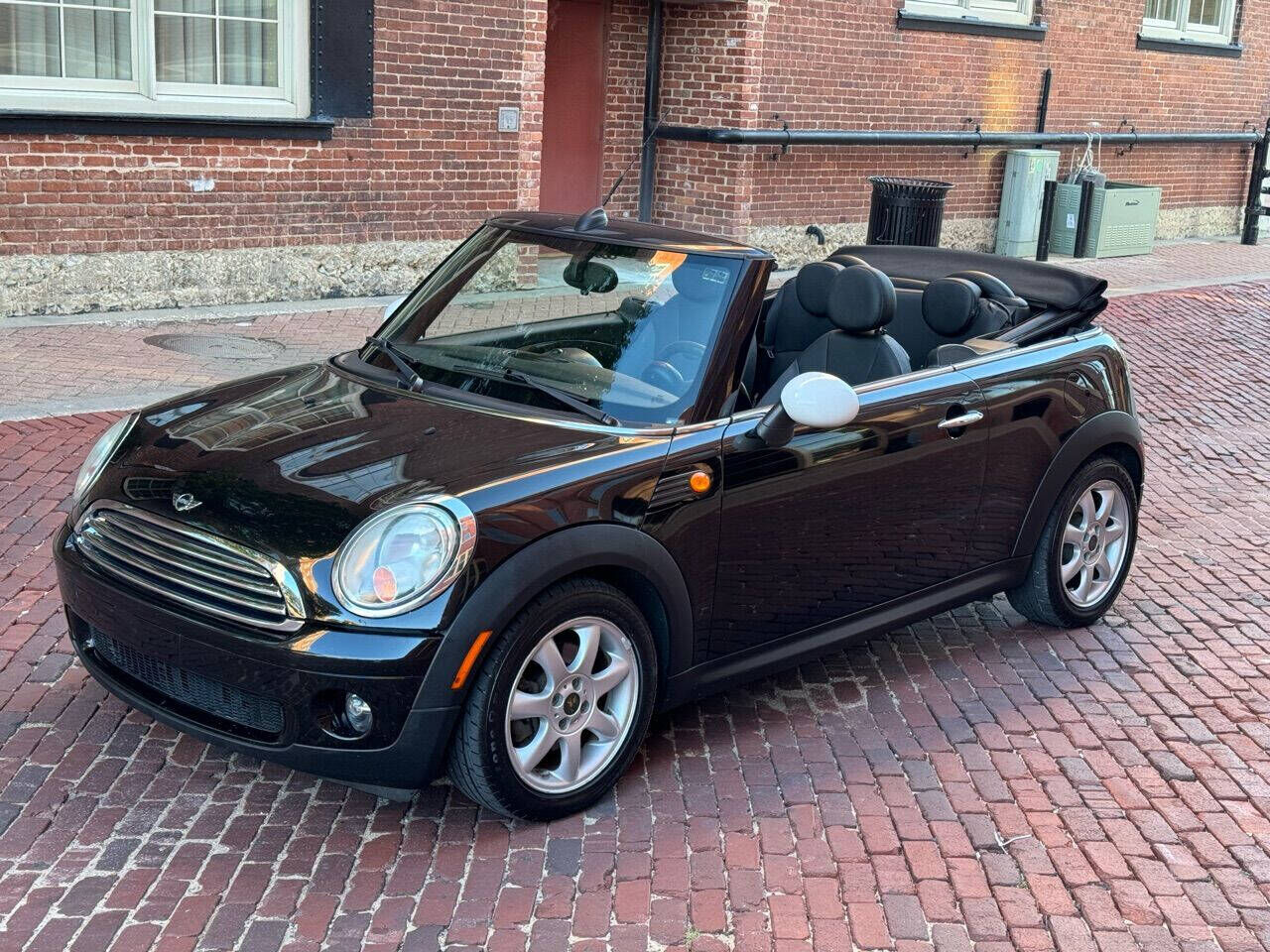 MINI Cooper Convertible