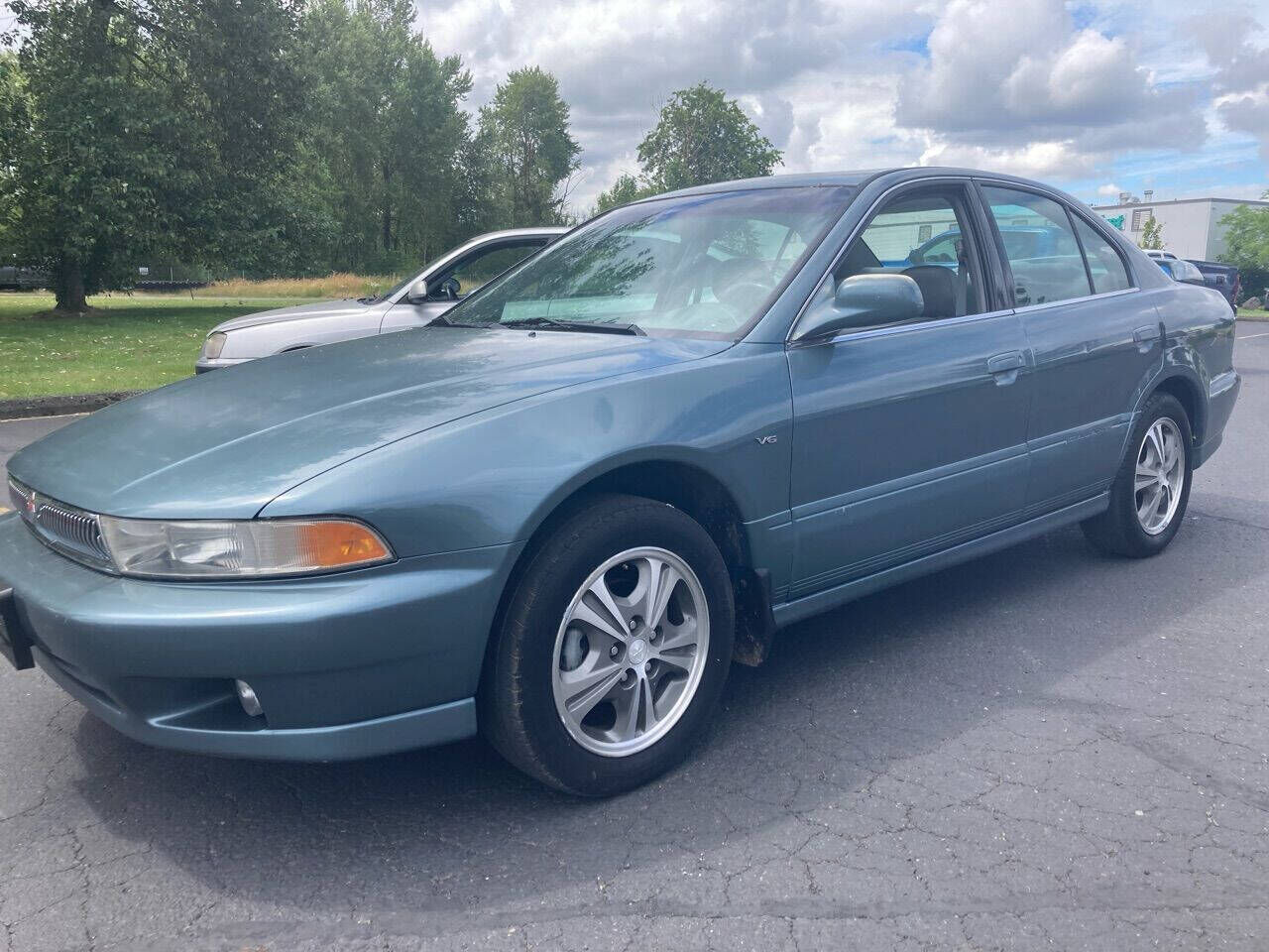 Mitsubishi Galant