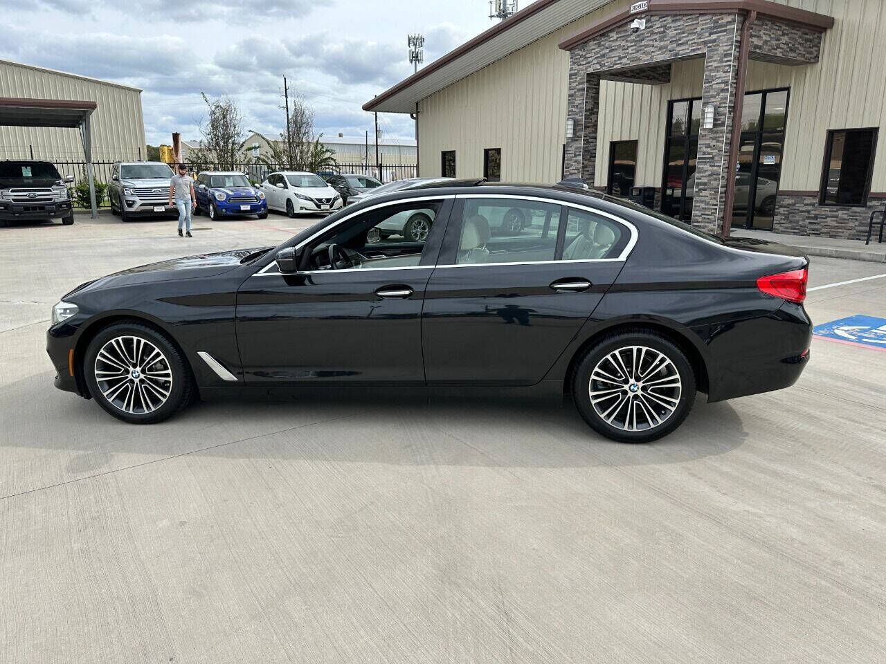 2018 BMW 530i
