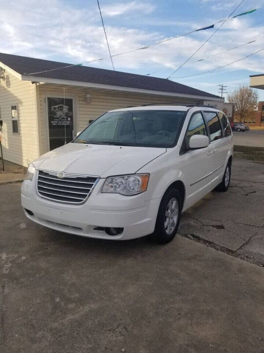 2010 CHRYSLER Town and Country
