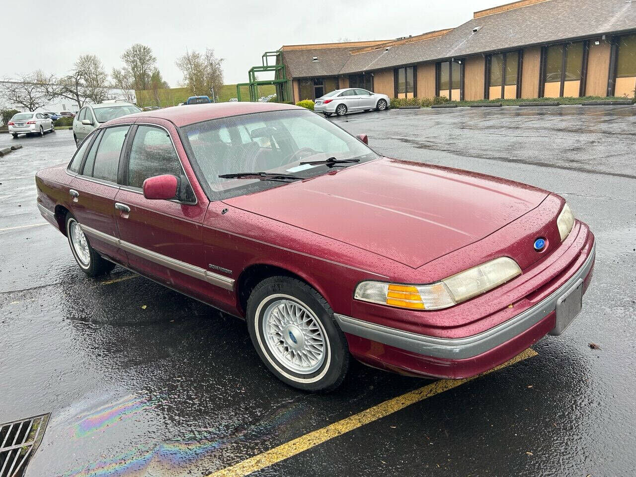 Ford Crown Victoria