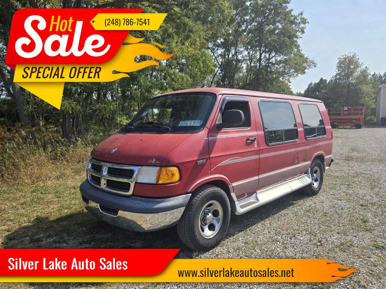 Dodge Ram Van