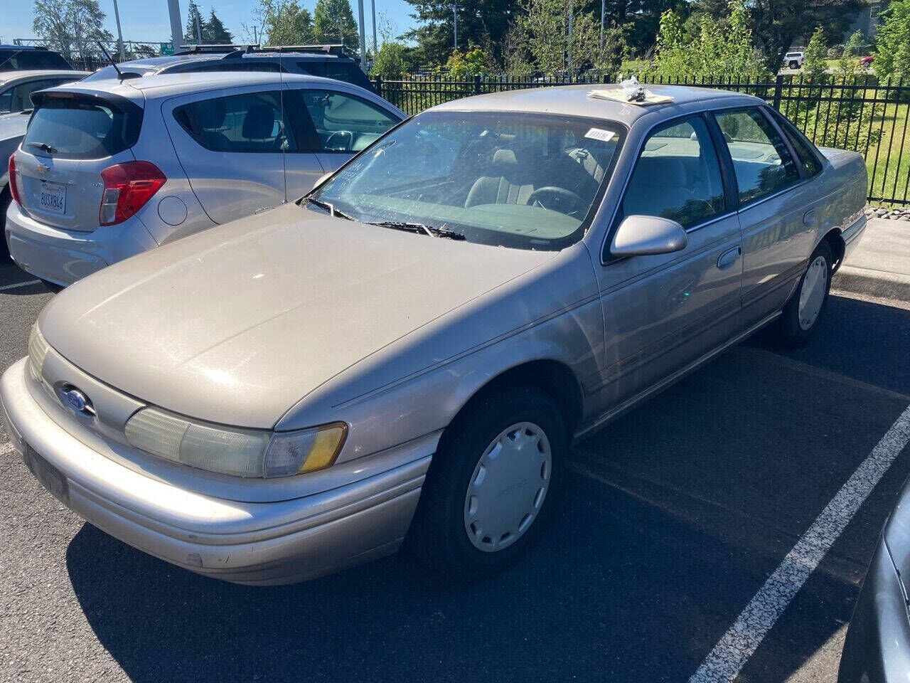 Ford Taurus