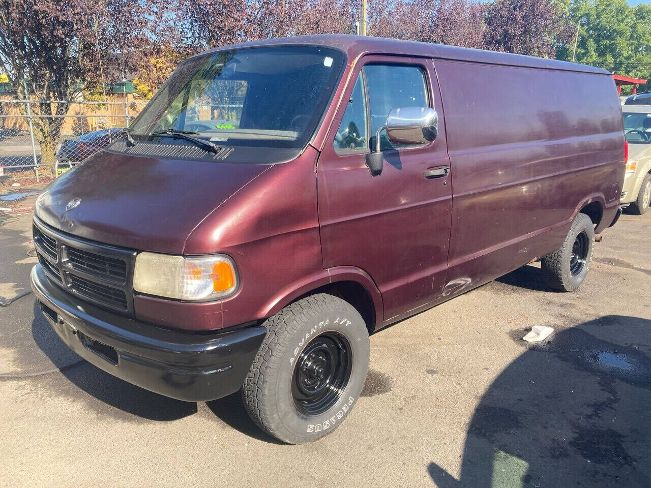 Dodge Ram Van