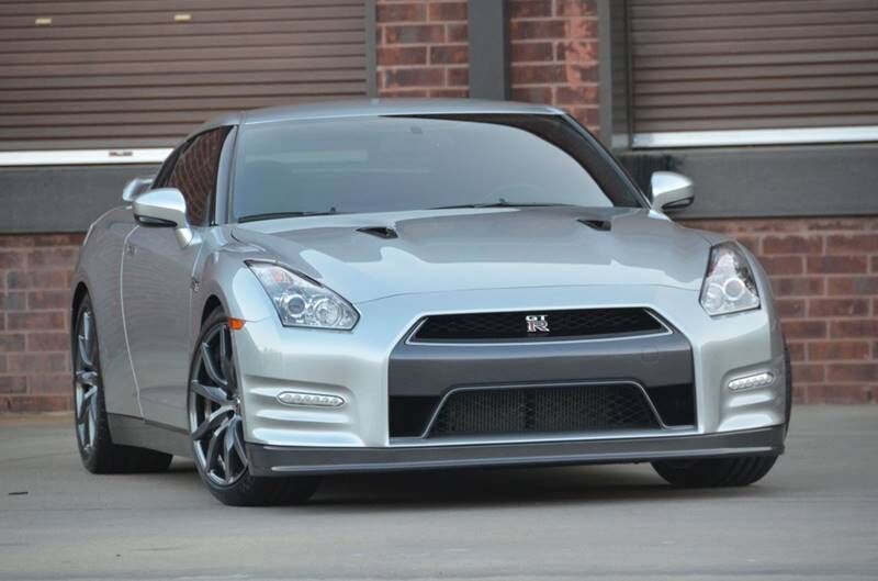 Nissan GT-R
