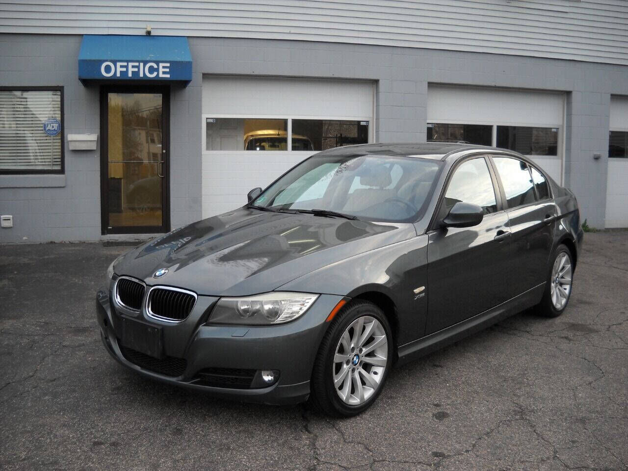 2011 BMW 3 Series