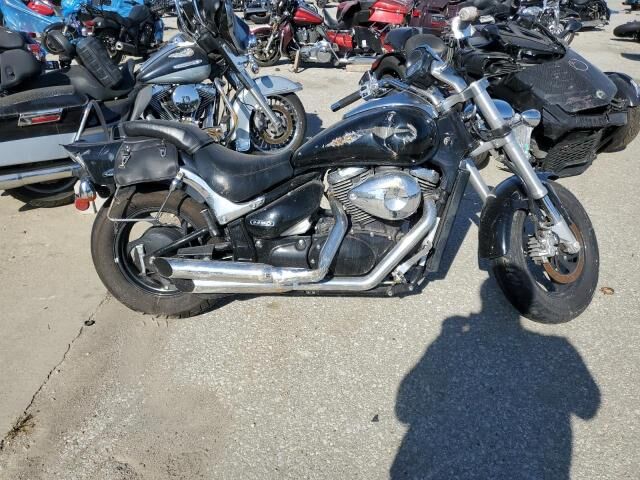 Suzuki VZ800