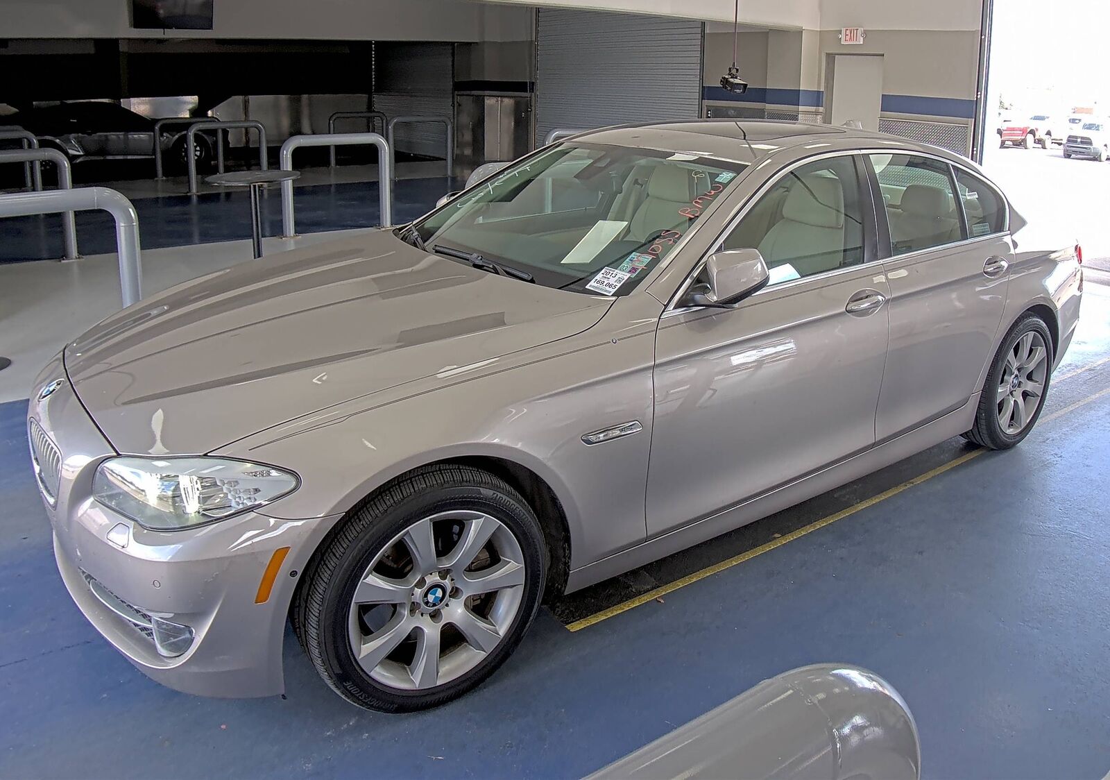 BMW 550i