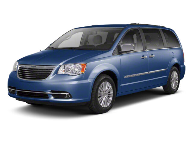 2013 CHRYSLER Town and Country