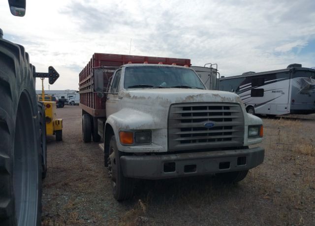 Ford F-700