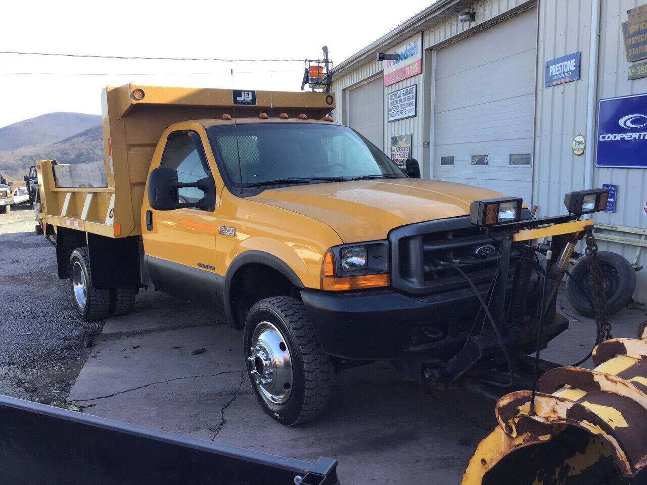 Ford F-550