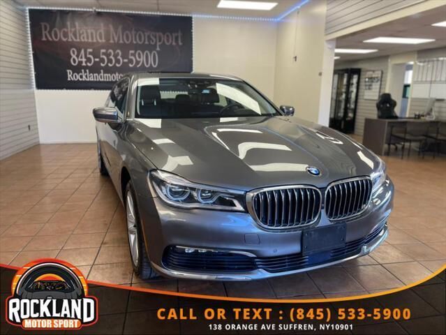 BMW 750i