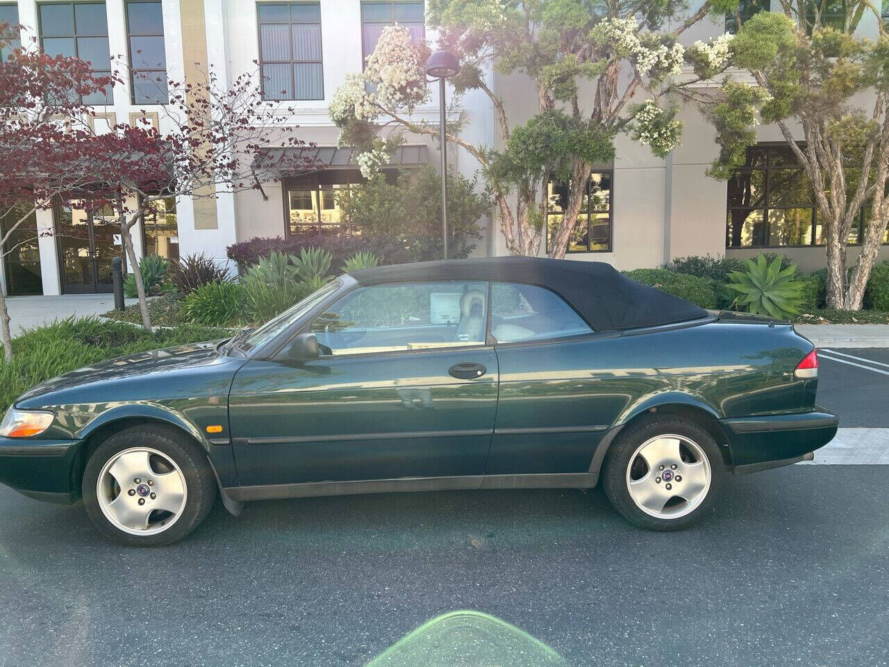 Saab 900