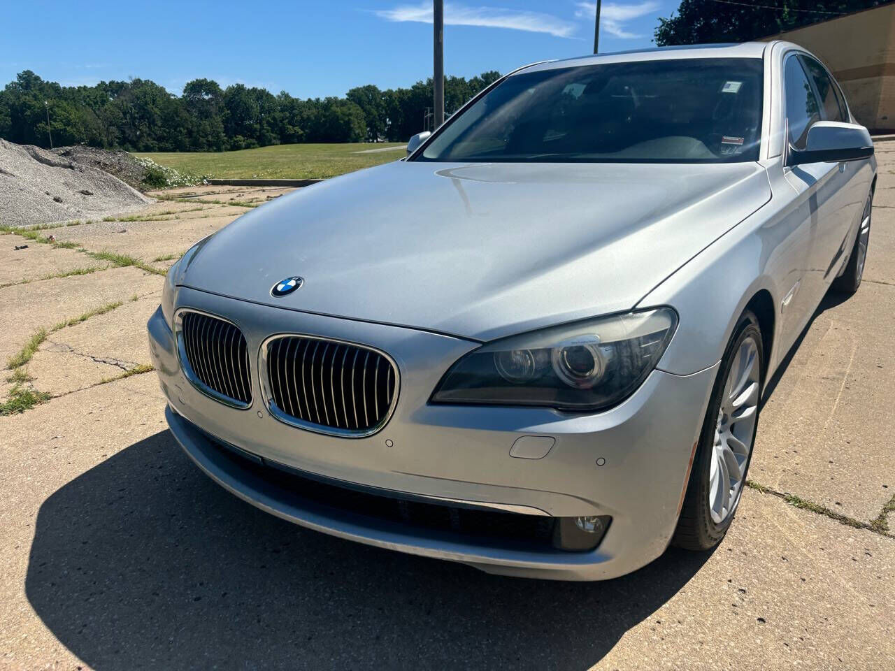BMW 750i