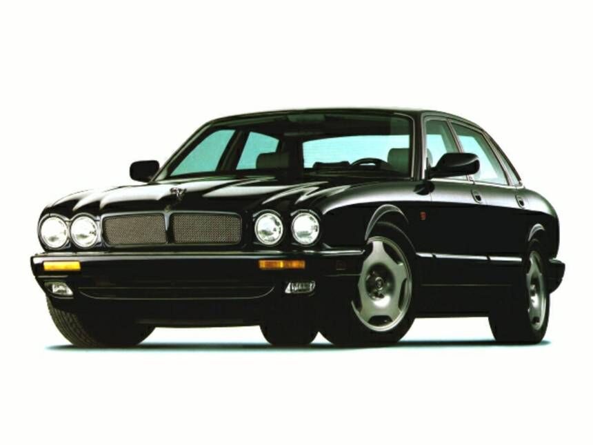 Jaguar XJR