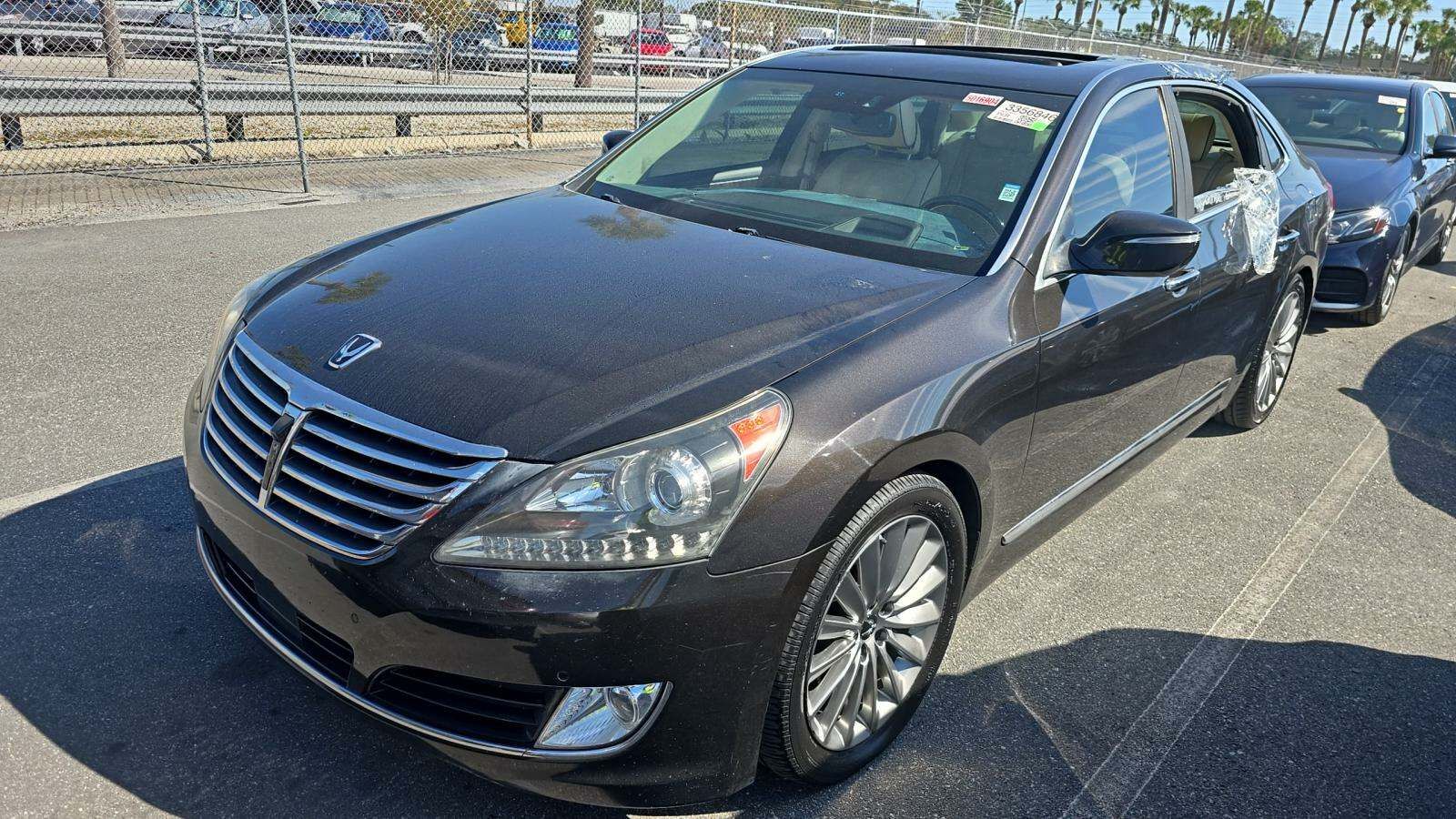 Hyundai Equus