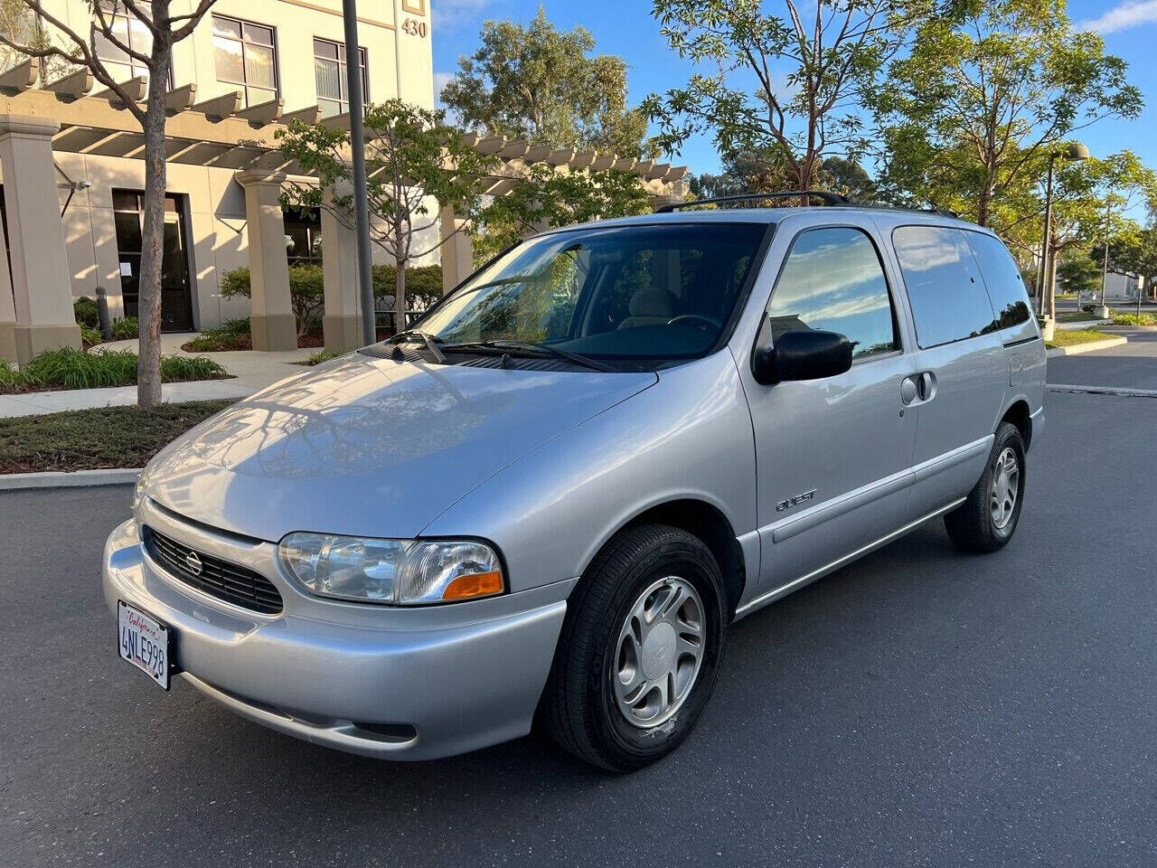 Nissan Quest