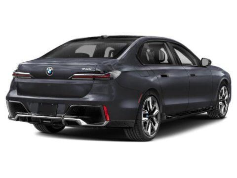 2024 BMW 740i