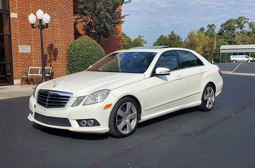 2010 MERCEDES-BENZ E-Class