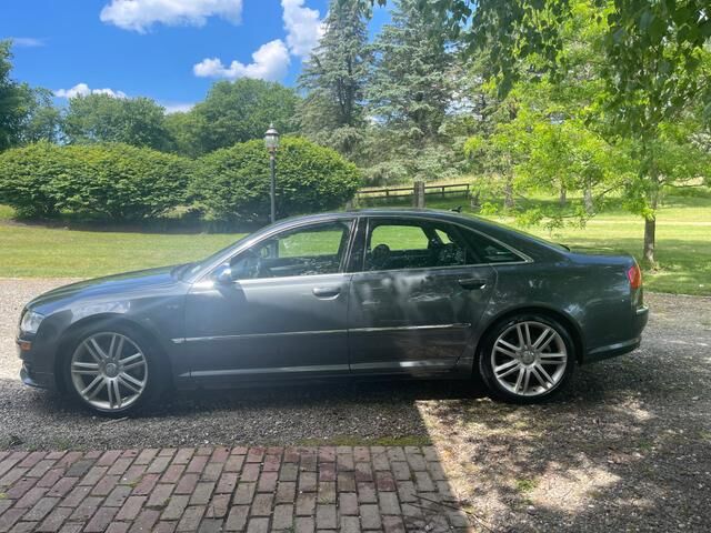 Audi S8