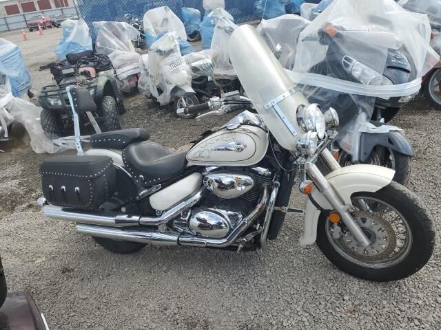 Suzuki VL800K