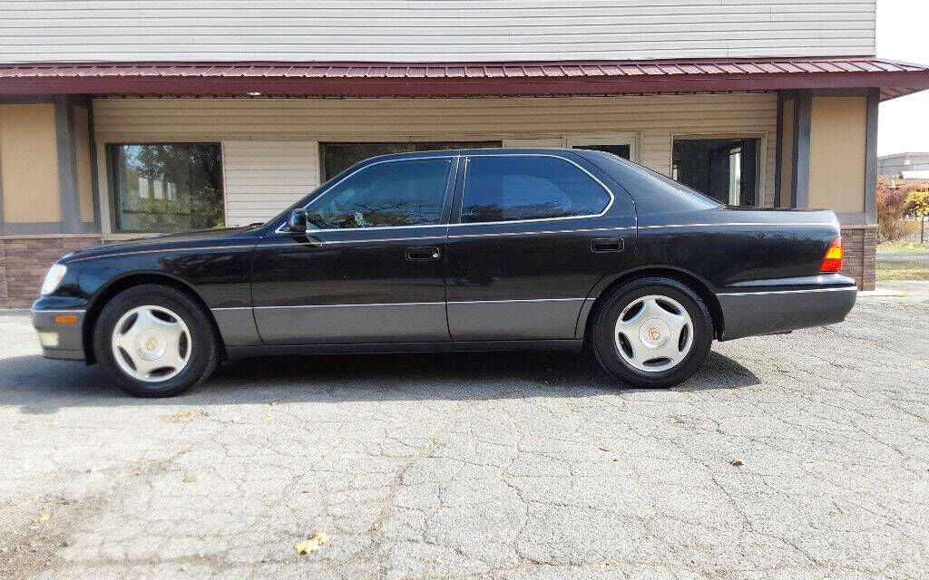 Lexus LS