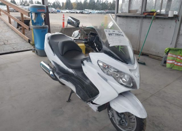 Suzuki AN400
