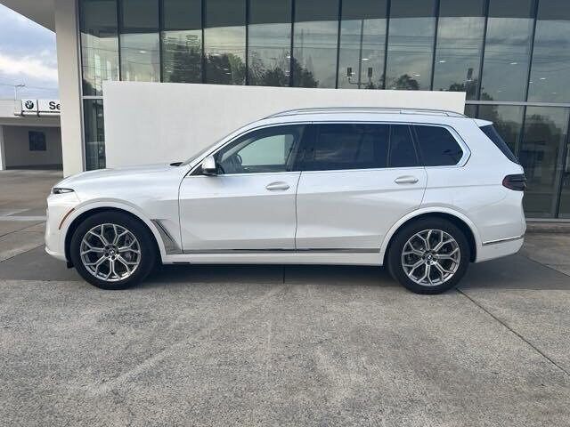 2024 BMW X7