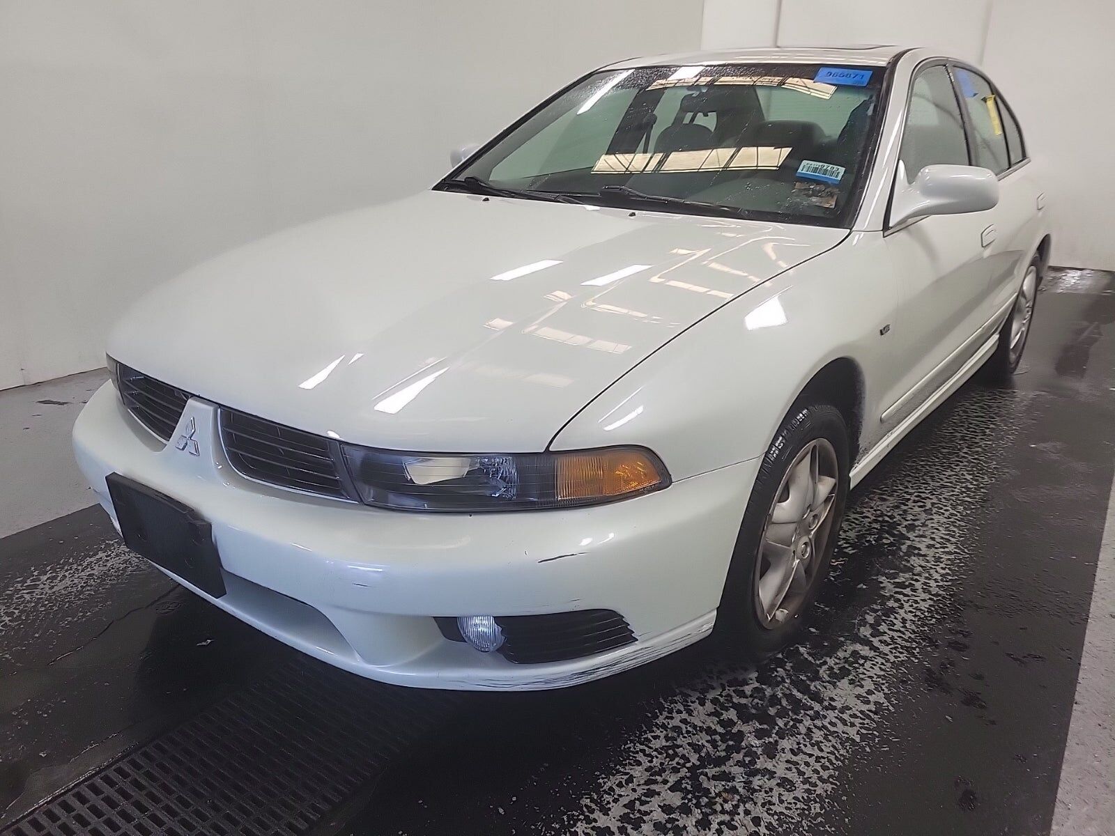 Mitsubishi Galant