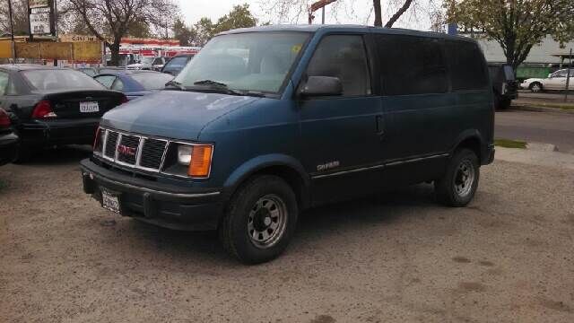 GMC Safari