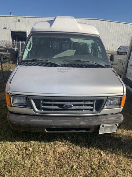 2003 FORD E-350