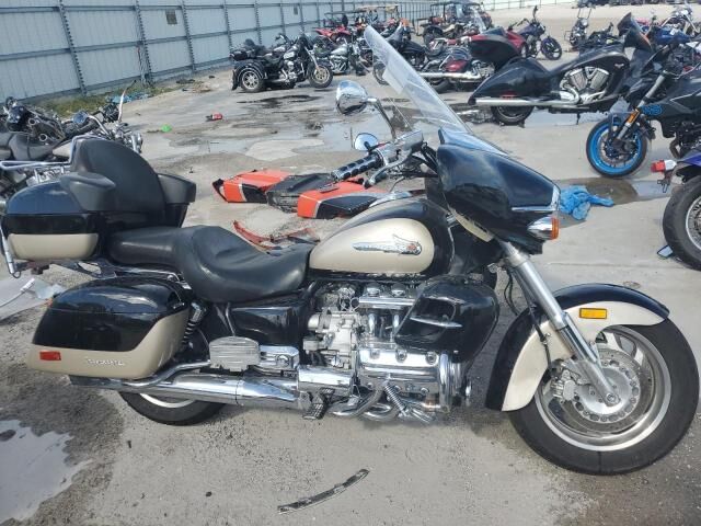 Honda GL1500CF (VALKYRIE INTERSTATE)