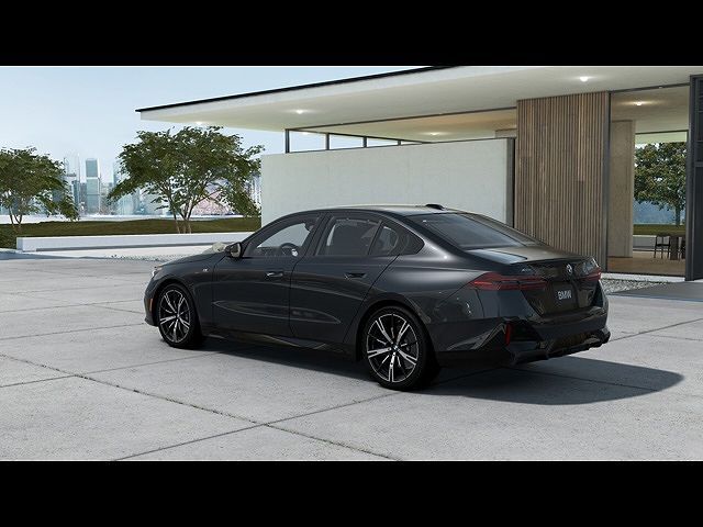2025 BMW 540i