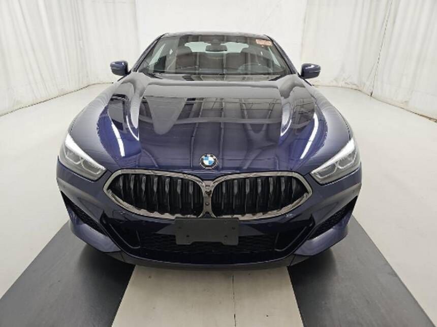 2022 BMW M850i
