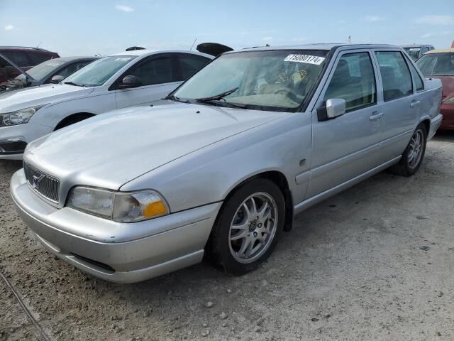 Volvo S70