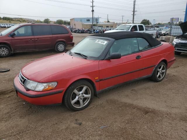 Saab 900